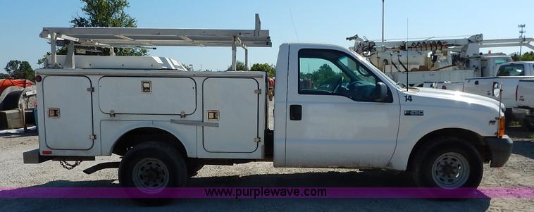 image for item K1586 1999 Ford F250 Super Duty utility truck