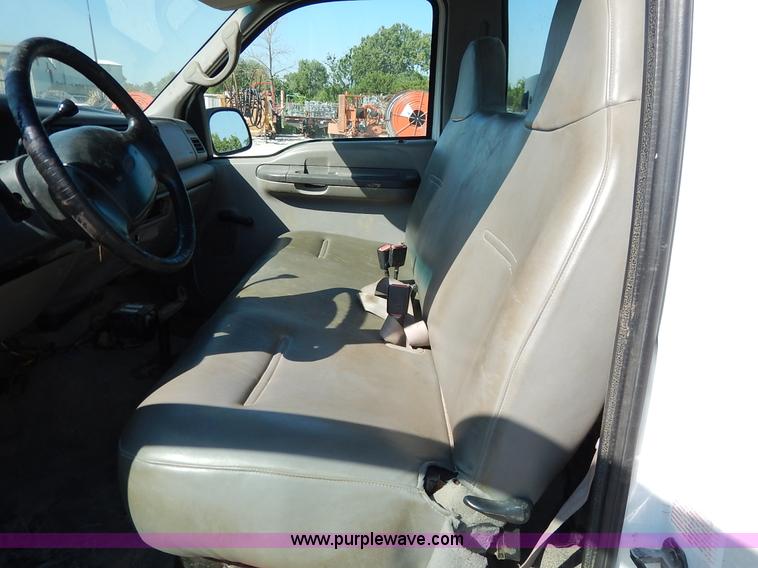 image for item K1586 1999 Ford F250 Super Duty utility truck