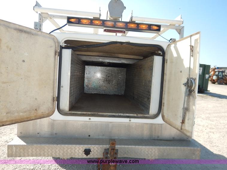 image for item K1586 1999 Ford F250 Super Duty utility truck