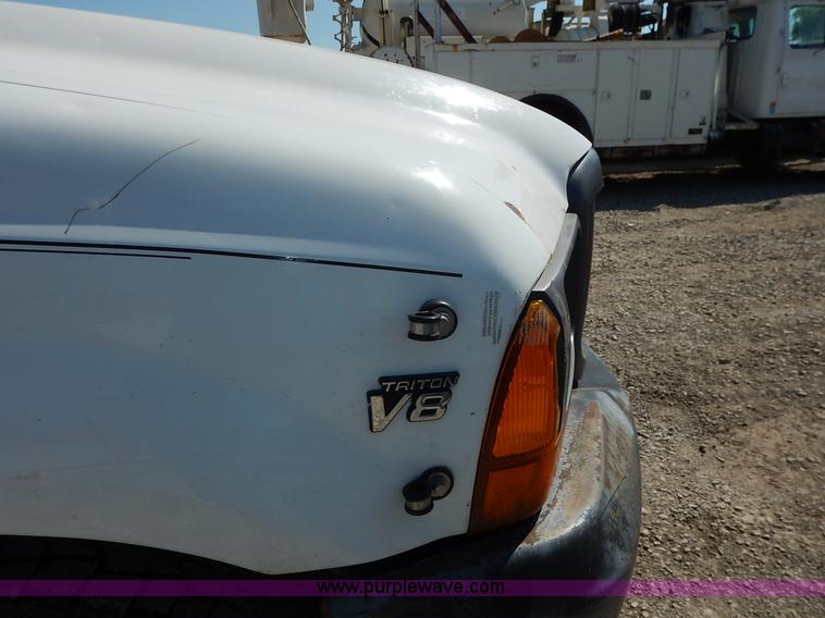 image for item K1587 2001 Ford F250 Super Duty XL pickup truck