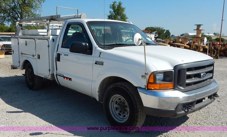 image for item K1588 2000 Ford F250 Super Duty XL utility truck