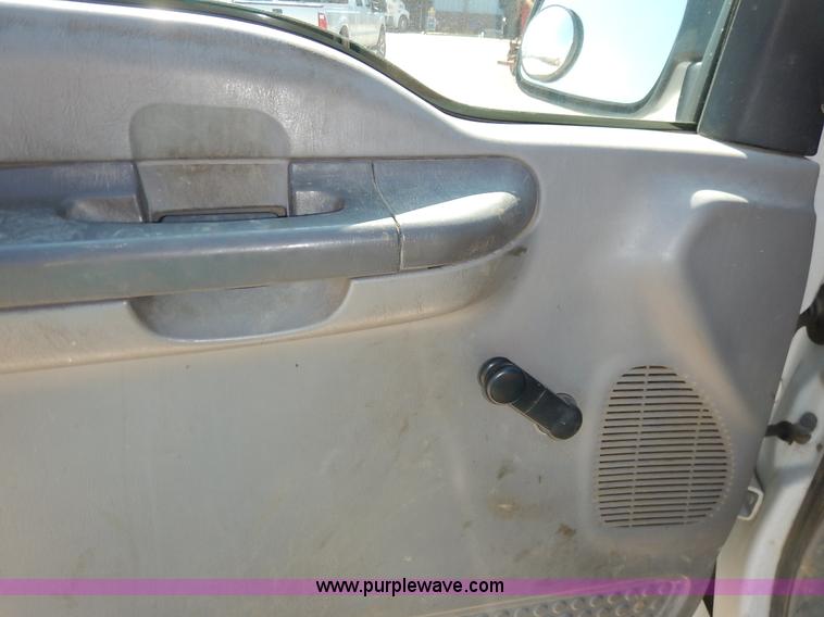 image for item K1588 2000 Ford F250 Super Duty XL utility truck