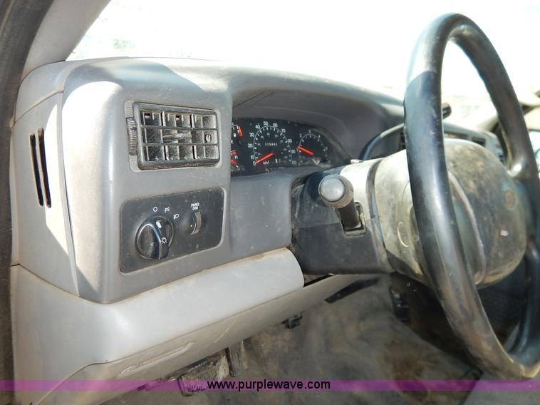 image for item K1588 2000 Ford F250 Super Duty XL utility truck