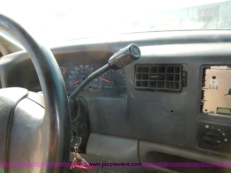 image for item K1588 2000 Ford F250 Super Duty XL utility truck