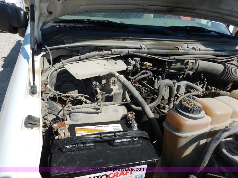 image for item K1588 2000 Ford F250 Super Duty XL utility truck