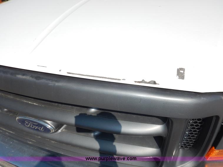 image for item K1588 2000 Ford F250 Super Duty XL utility truck