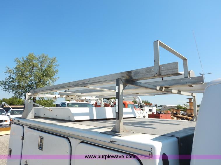 image for item K1588 2000 Ford F250 Super Duty XL utility truck