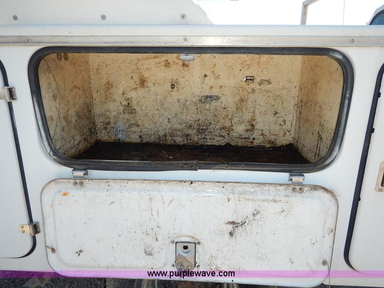 image for item K1588 2000 Ford F250 Super Duty XL utility truck