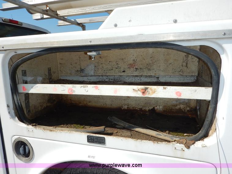 image for item K1588 2000 Ford F250 Super Duty XL utility truck