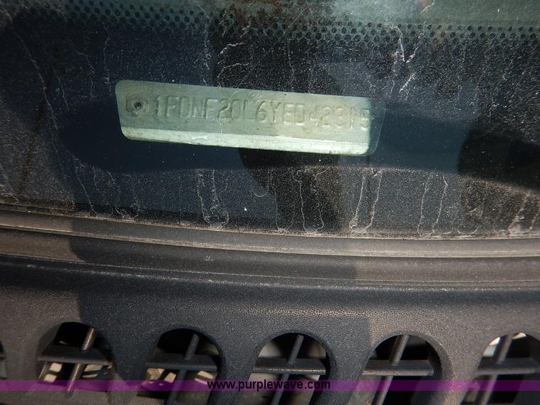 image for item K1588 2000 Ford F250 Super Duty XL utility truck