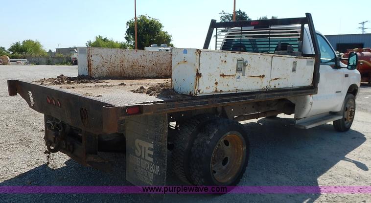 image for item K1589 2000 Ford F450 Super Duty XL flatbed truck