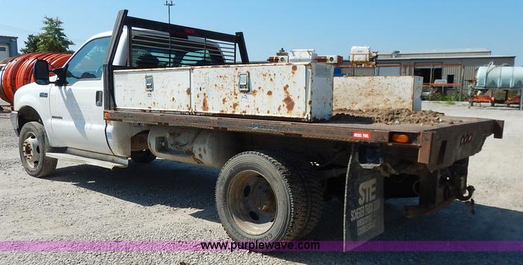 image for item K1589 2000 Ford F450 Super Duty XL flatbed truck