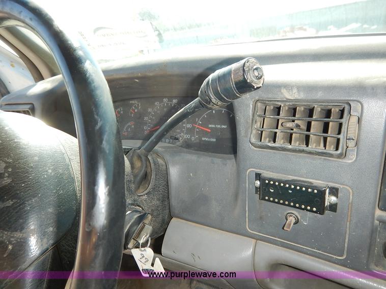 image for item K1589 2000 Ford F450 Super Duty XL flatbed truck