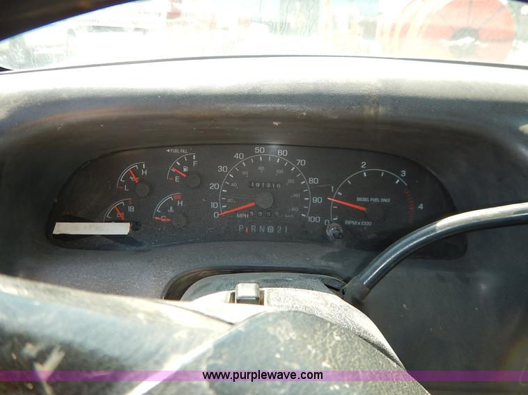 image for item K1589 2000 Ford F450 Super Duty XL flatbed truck