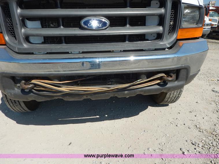 image for item K1589 2000 Ford F450 Super Duty XL flatbed truck