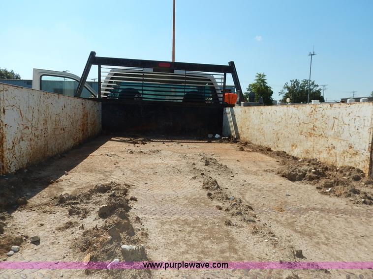 image for item K1589 2000 Ford F450 Super Duty XL flatbed truck