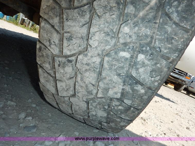 image for item K1590 2003 Ford F250 Super Duty XL pickup truck