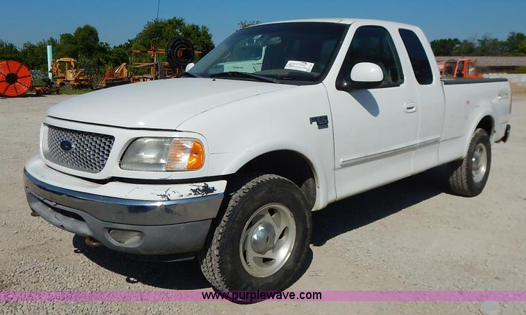 image for item K1591 2000 Ford F150 XLT SuperCab pickup truck