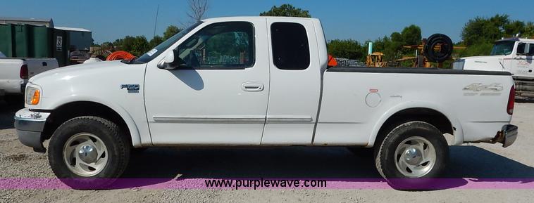 image for item K1591 2000 Ford F150 XLT SuperCab pickup truck