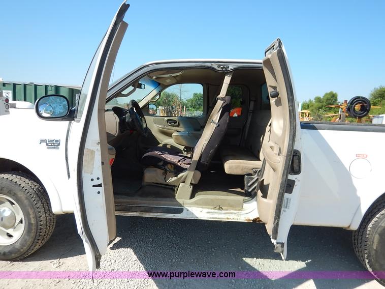 image for item K1591 2000 Ford F150 XLT SuperCab pickup truck