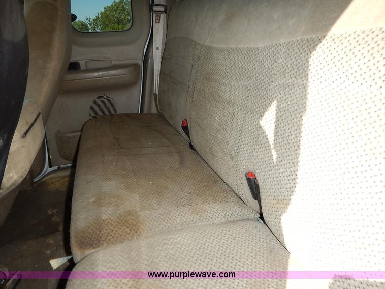 image for item K1591 2000 Ford F150 XLT SuperCab pickup truck