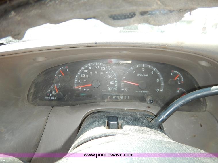 image for item K1591 2000 Ford F150 XLT SuperCab pickup truck