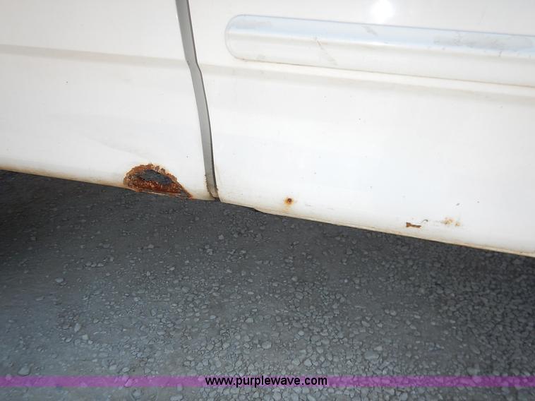 image for item K1591 2000 Ford F150 XLT SuperCab pickup truck