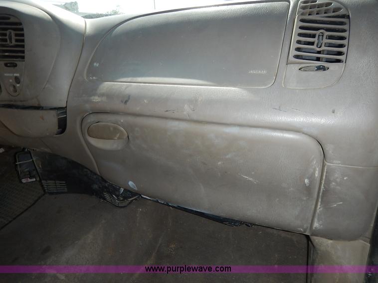 image for item K1591 2000 Ford F150 XLT SuperCab pickup truck