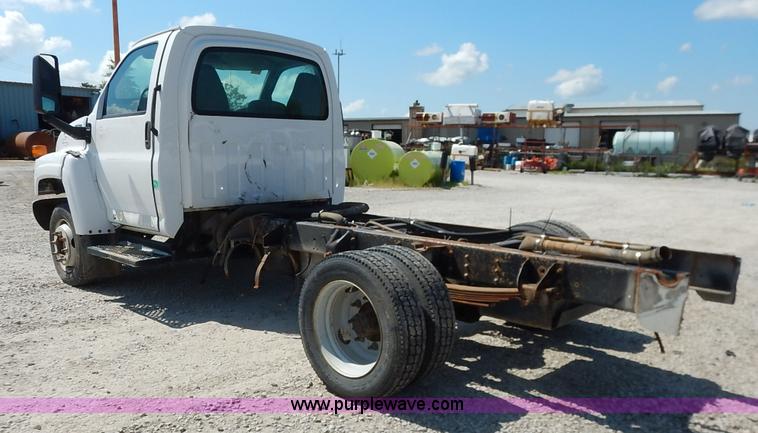 image for item K1592 2005 Chevrolet C4500 truck cab and chassis
