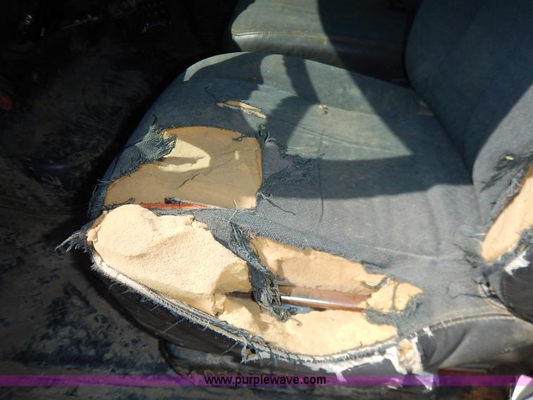 image for item K1592 2005 Chevrolet C4500 truck cab and chassis