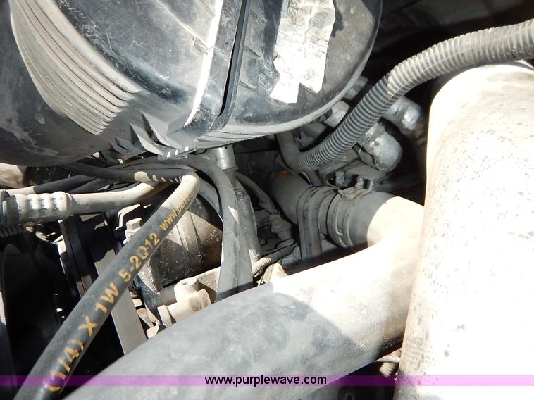 image for item K1592 2005 Chevrolet C4500 truck cab and chassis