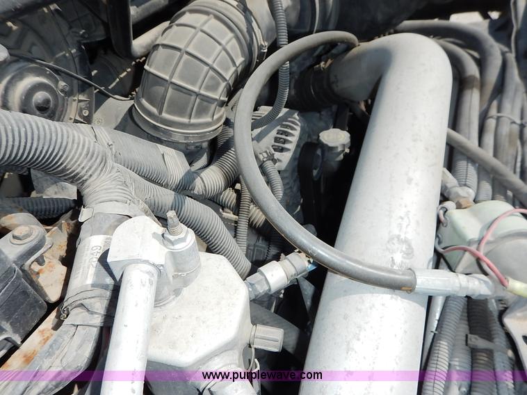 image for item K1592 2005 Chevrolet C4500 truck cab and chassis