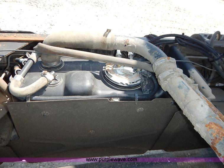 image for item K1592 2005 Chevrolet C4500 truck cab and chassis