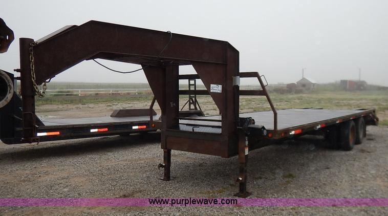 image for item K1647 2005 Lone-star equipment trailer