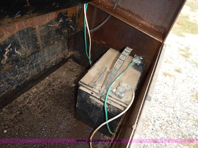 image for item K1647 2005 Lone-star equipment trailer