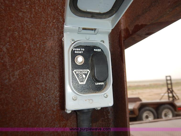 image for item K1647 2005 Lone-star equipment trailer