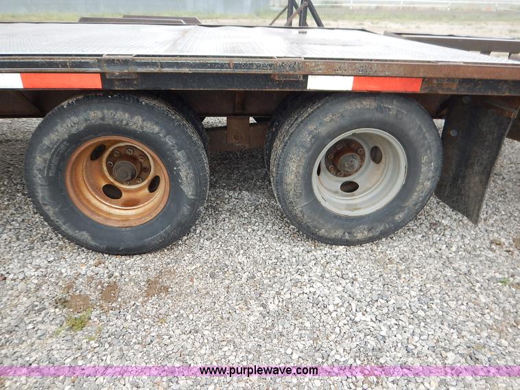 image for item K1647 2005 Lone-star equipment trailer