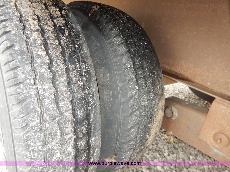 image for item K1647 2005 Lone-star equipment trailer