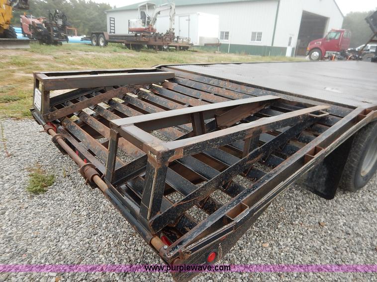 image for item K1647 2005 Lone-star equipment trailer