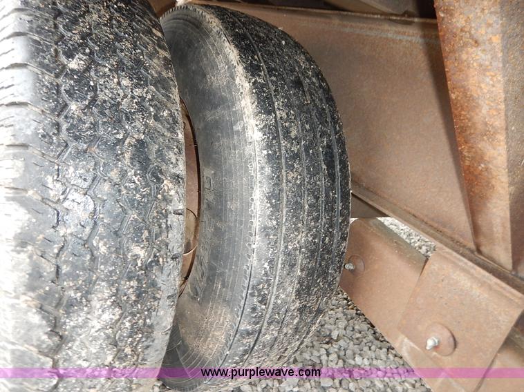 image for item K1647 2005 Lone-star equipment trailer