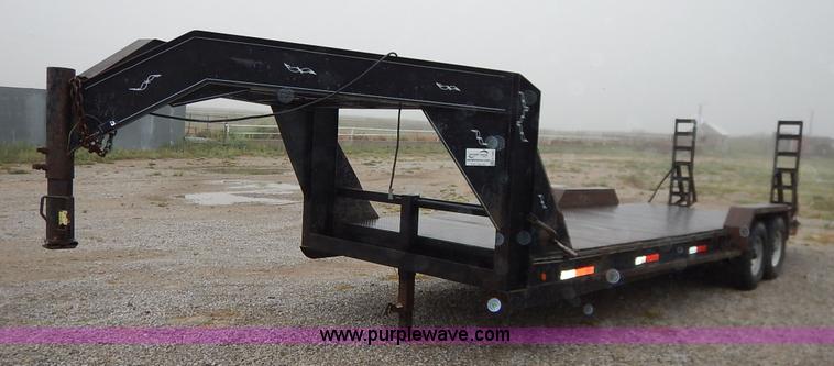 image for item K1648 2002 Lone-star equipment trailer