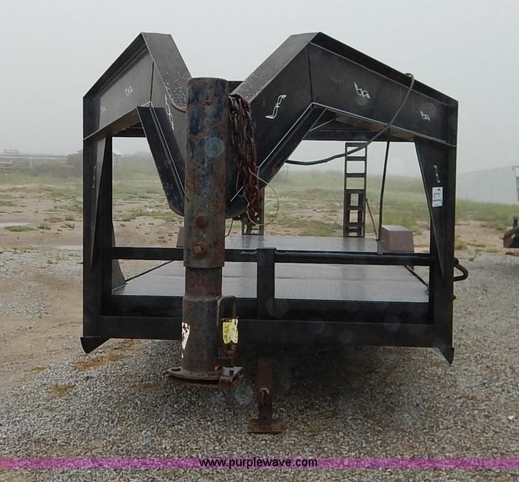 image for item K1648 2002 Lone-star equipment trailer