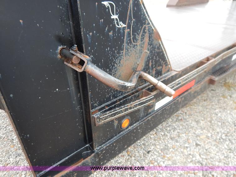 image for item K1648 2002 Lone-star equipment trailer