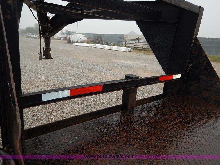 image for item K1648 2002 Lone-star equipment trailer