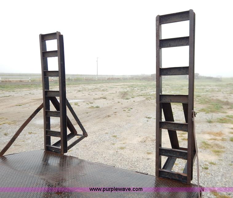 image for item K1648 2002 Lone-star equipment trailer