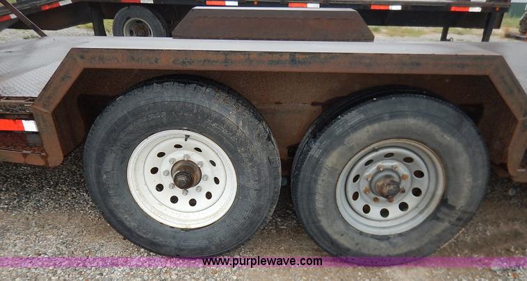image for item K1648 2002 Lone-star equipment trailer