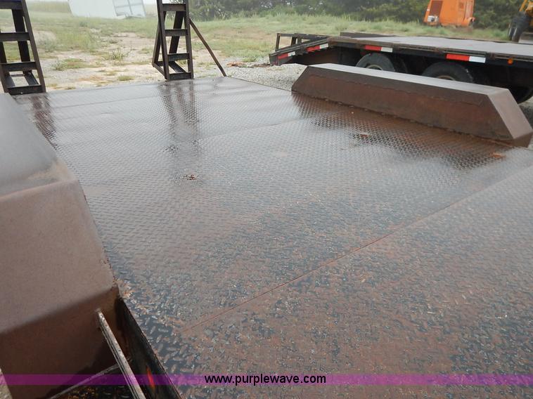 image for item K1648 2002 Lone-star equipment trailer