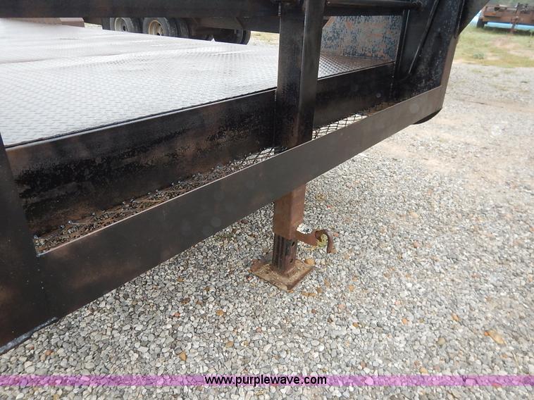 image for item K1648 2002 Lone-star equipment trailer