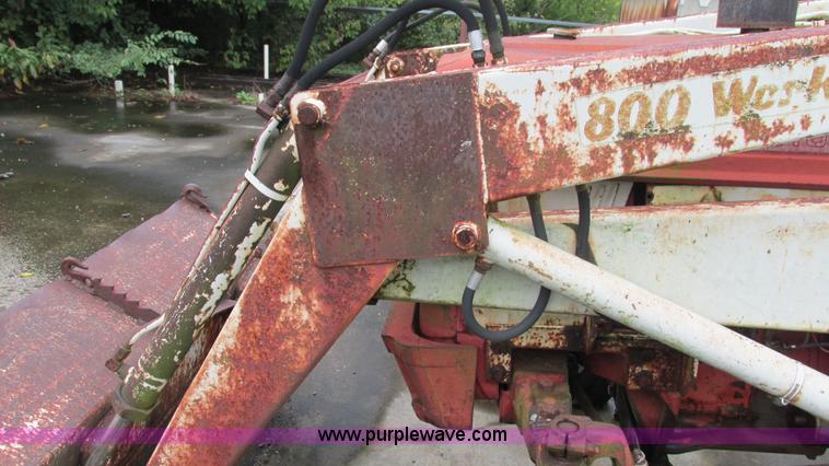 image for item L5257 1972 International 574 tractor