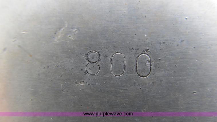 image for item L5257 1972 International 574 tractor